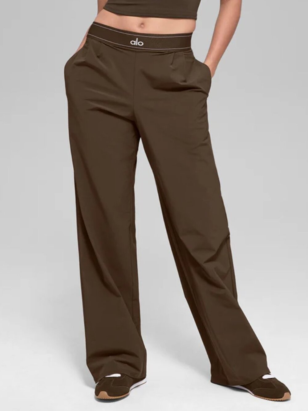 NWT Alo Yoga Espresso High Rise Wide Leg Suit Up Pants 🤎Athleisure (30" Inseam) - Picture 8 of 9
